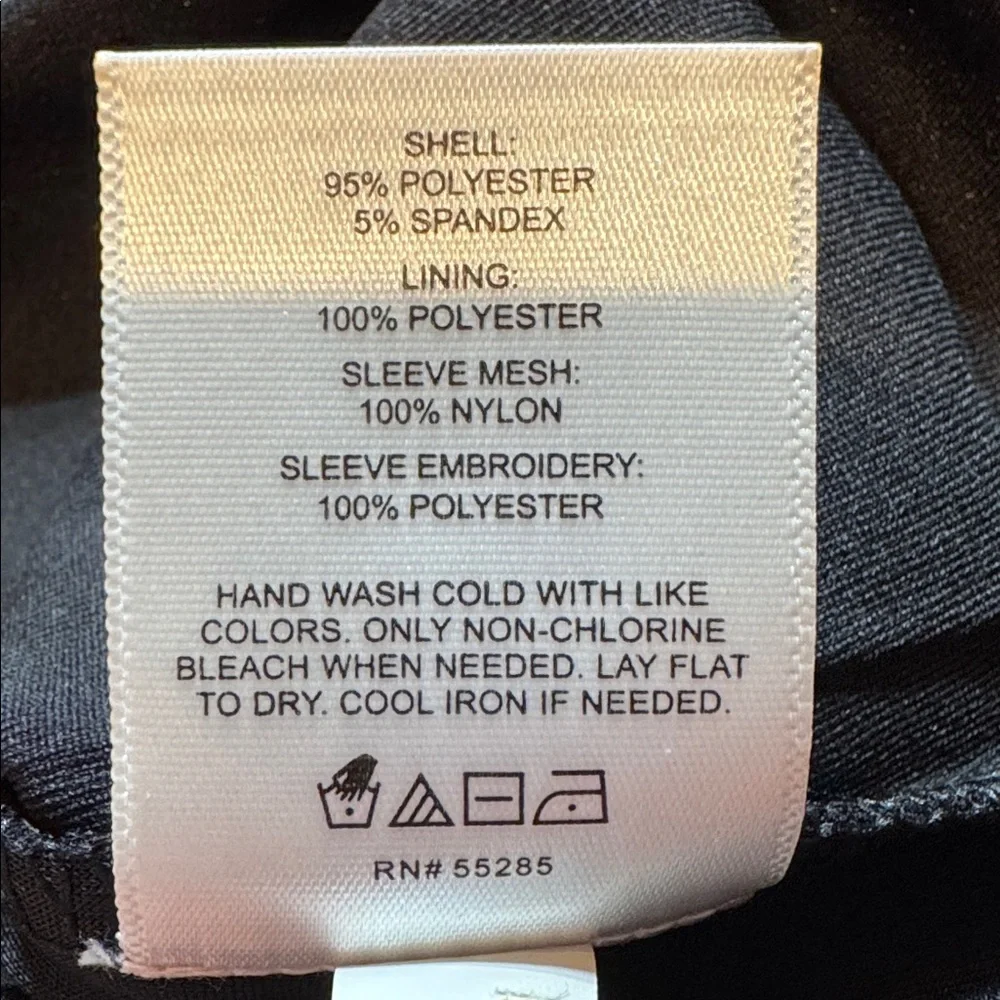 EXPRESS Floral Lace Puff Long Sleeve Thong Bodysuit Blouse Black V Neck - Picture 8 of 8